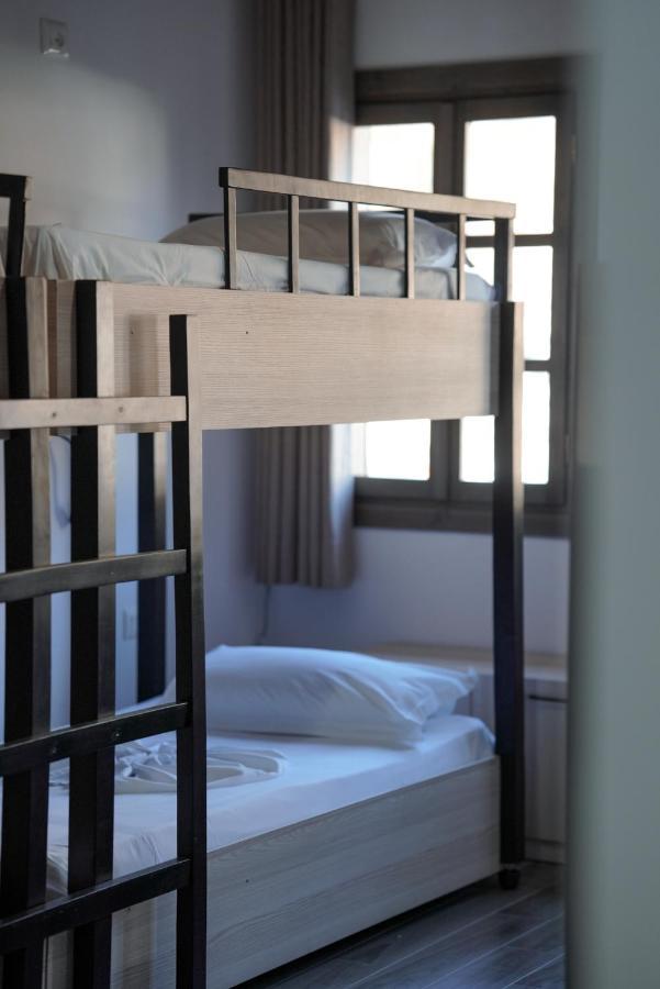 Helin'S Hostel By Backpackers Berat Bagian luar foto